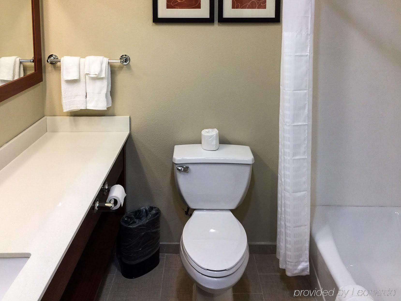 Comfort Airport Hotel
